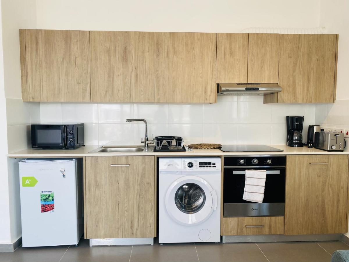 Silver Line 1-Bedroom Apartment In 라르나카 외부 사진