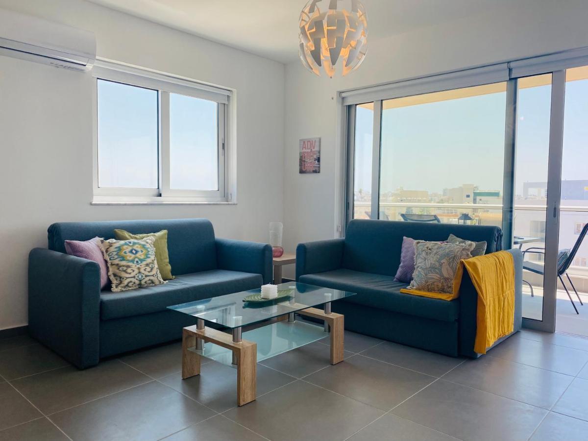 Silver Line 1-Bedroom Apartment In 라르나카 외부 사진