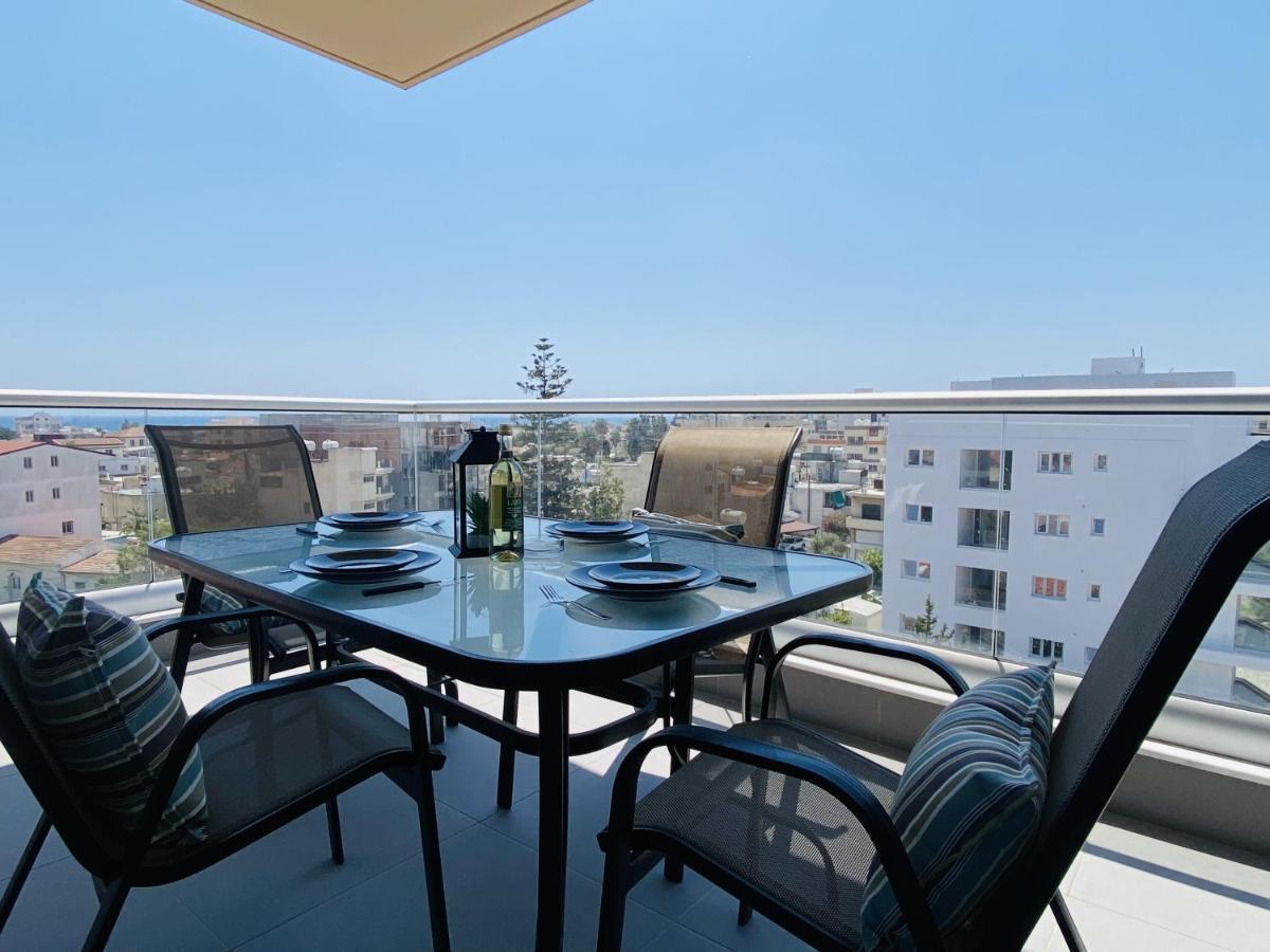 Silver Line 1-Bedroom Apartment In 라르나카 외부 사진